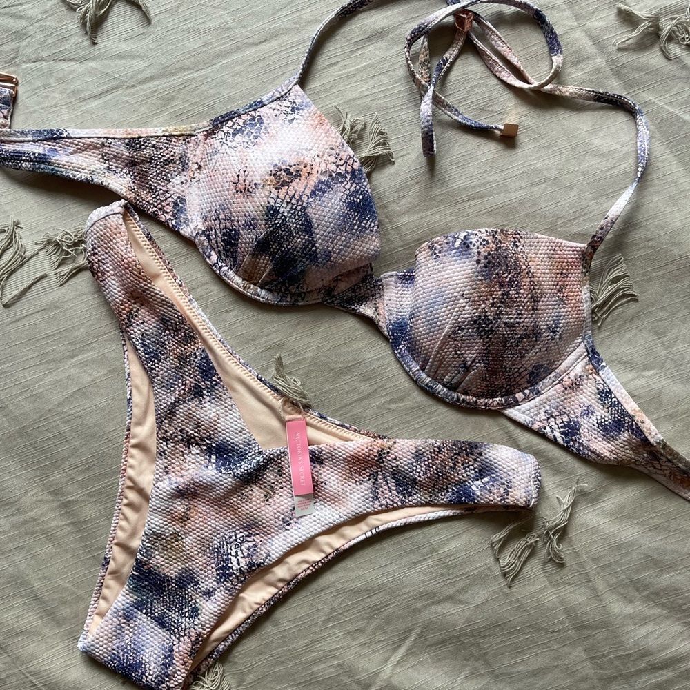 Sexy Victoria’s Secret Snake Print Bikini Set - Picture 2 of 5